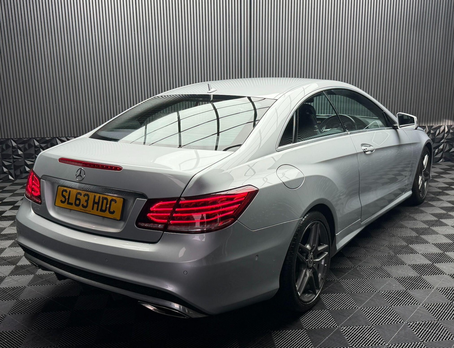 Used Mercedes-Benz E Class 2013 for sale - 77559992: Photo 17
