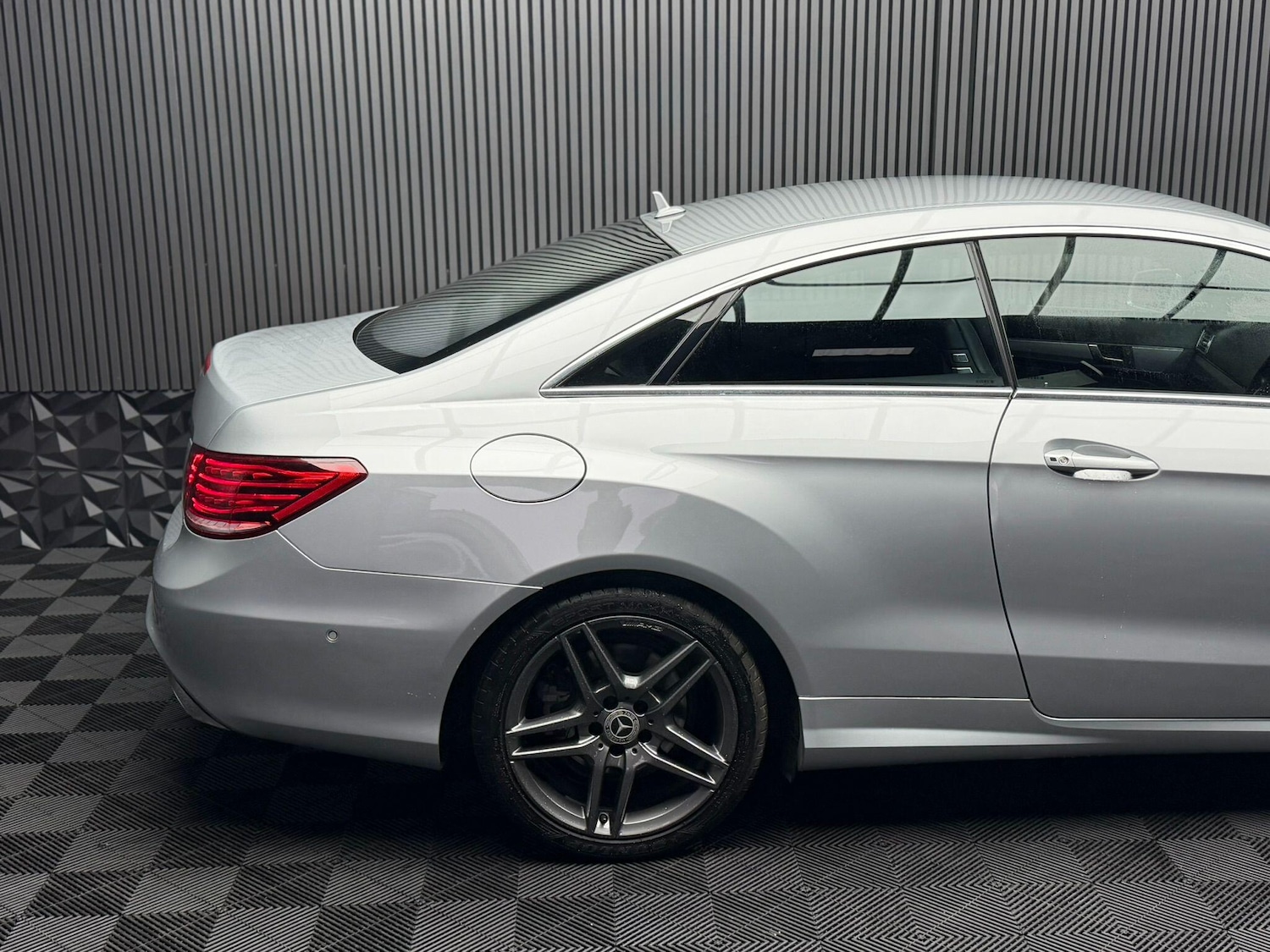 Used Mercedes-Benz E Class 2013 for sale - 77559992: Photo 33