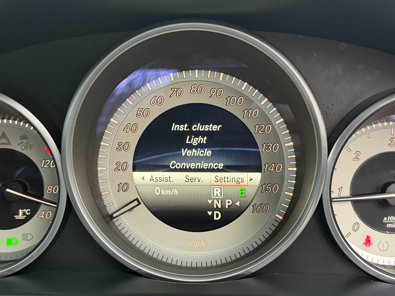 Used Mercedes-Benz E Class 2013 for sale - 77559992: Photo 51