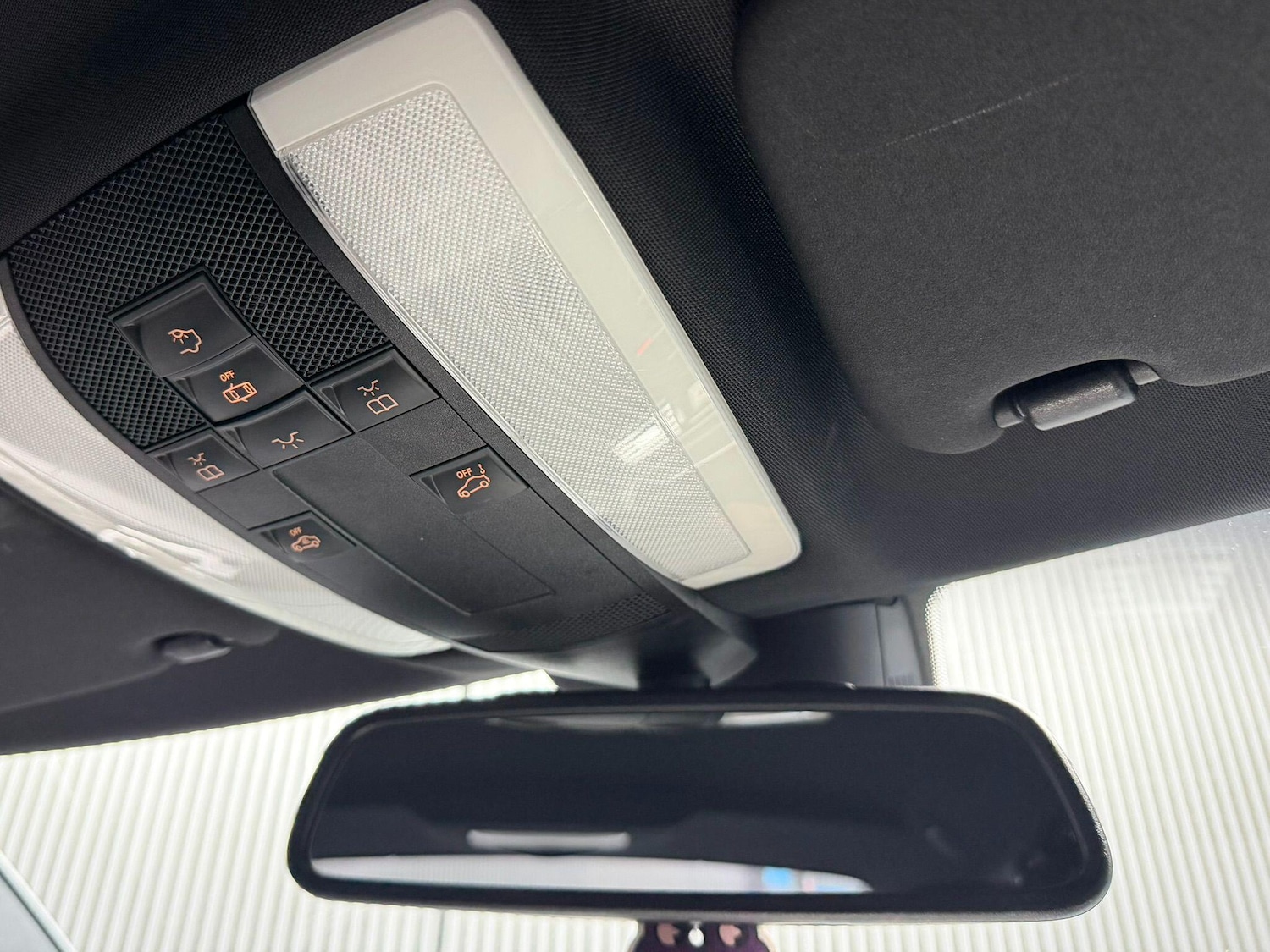 Used Mercedes-Benz E Class 2013 for sale - 77559992: Photo 57