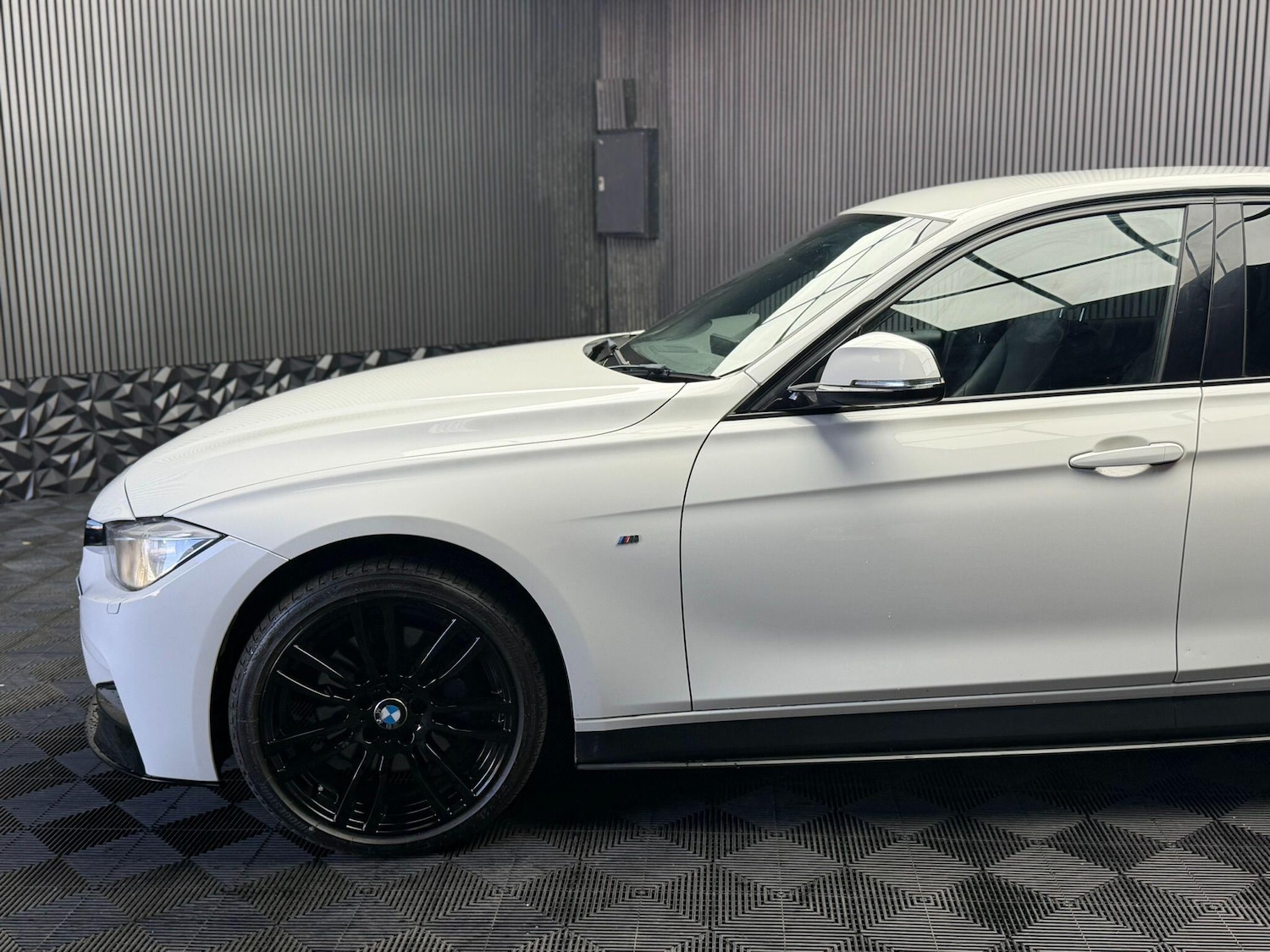 Used BMW 3 Series for sale - 77769537: Photo 11