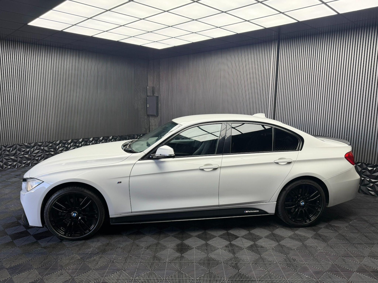 Used BMW 3 Series for sale - 77769537: Photo 4