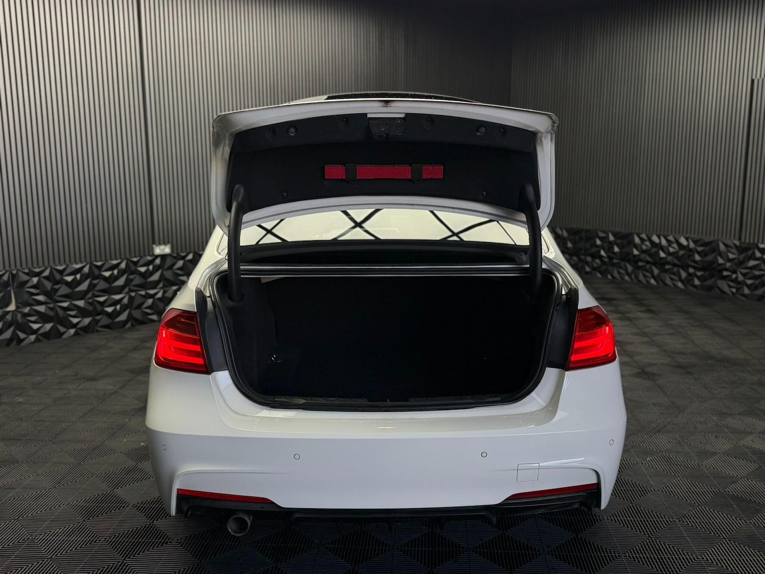 Used BMW 3 Series for sale - 77769537: Photo 60