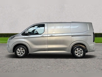 Used Ford Transit Custom 2024 for sale - 77331731: Photo