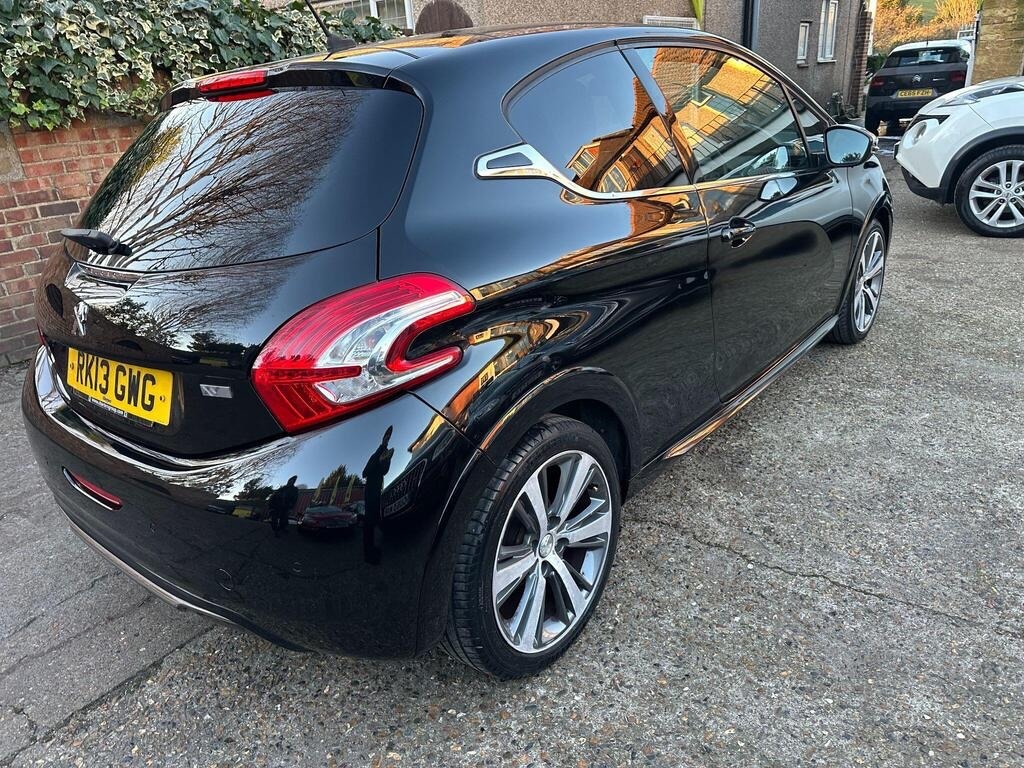 Used Peugeot 208 2013 for sale - 77201735: Photo 9