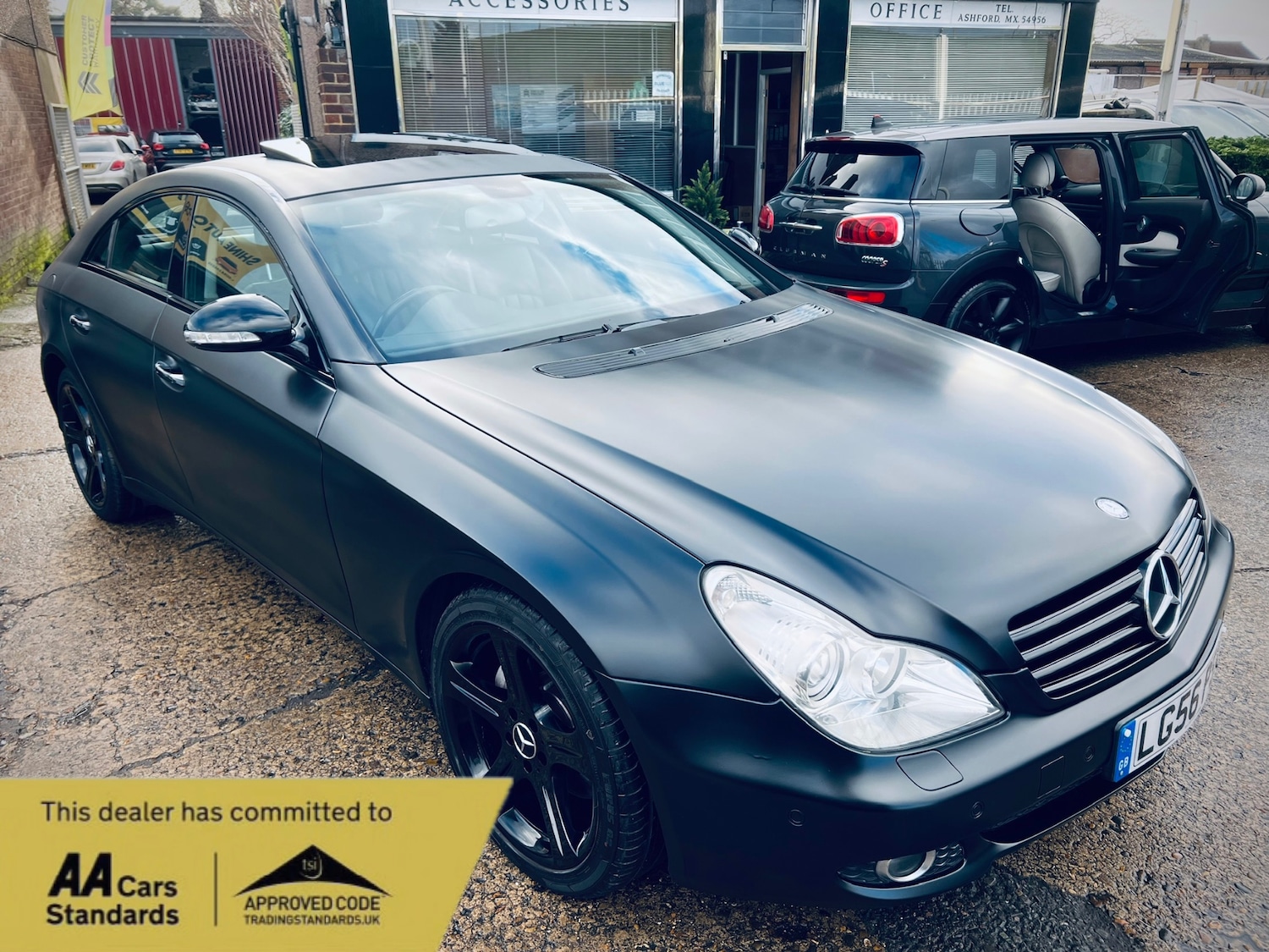 Used Mercedes-Benz CLS 2006 for sale - 76898184: Photo 1