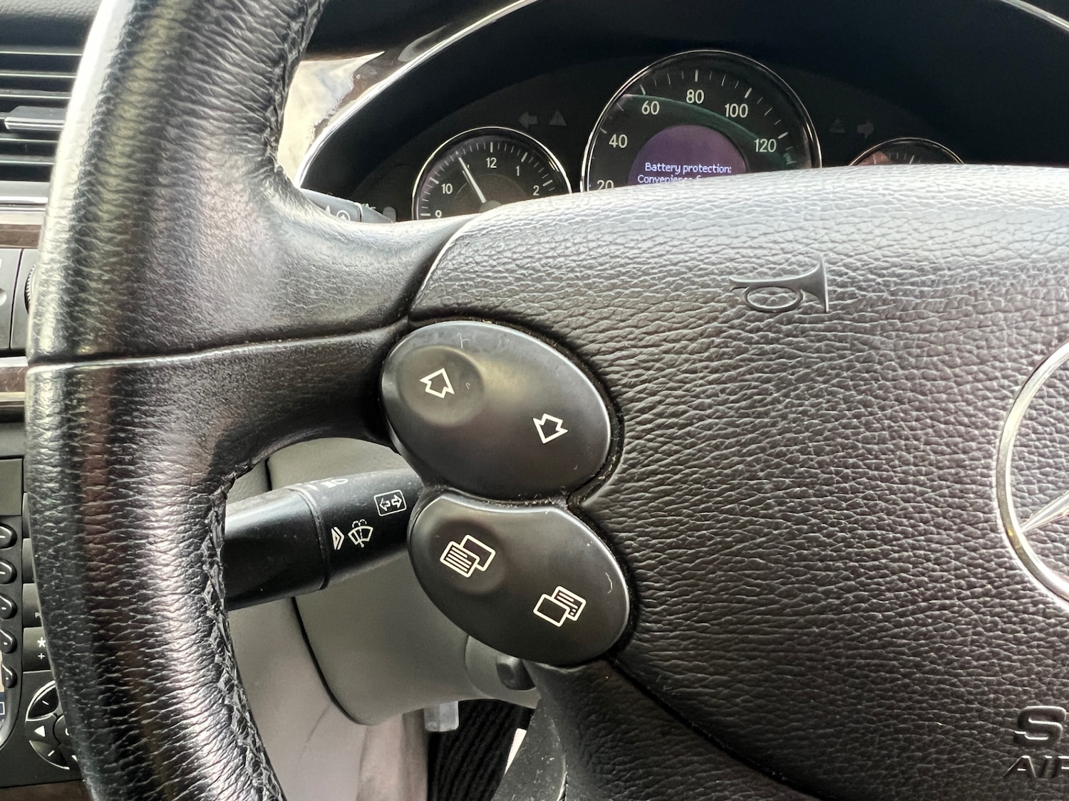 Used Mercedes-Benz CLS 2006 for sale - 76898184: Photo 29