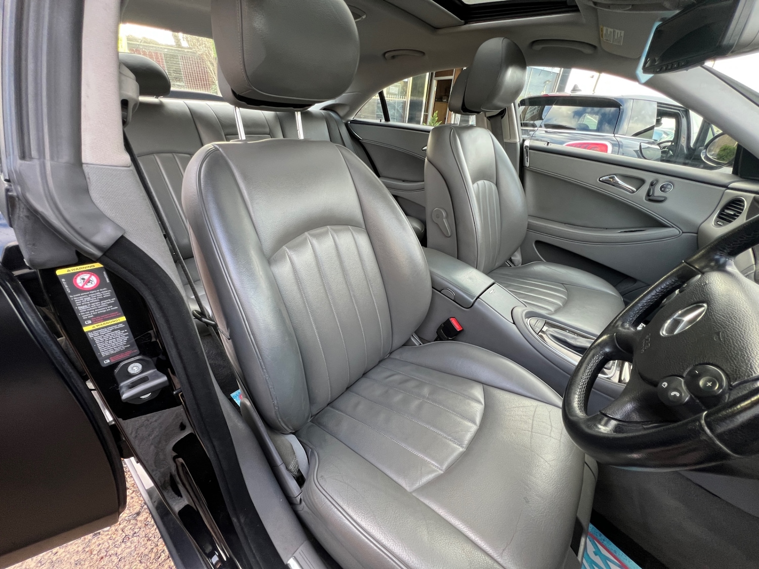 Used Mercedes-Benz CLS 2006 for sale - 76898184: Photo 33