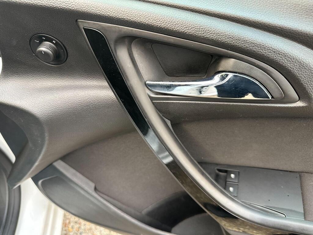 Used Vauxhall Astra 2015 for sale - 76924761: Photo 24