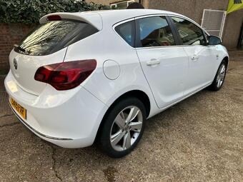 Used Vauxhall Astra 2015 for sale - 76924761: Photo 8