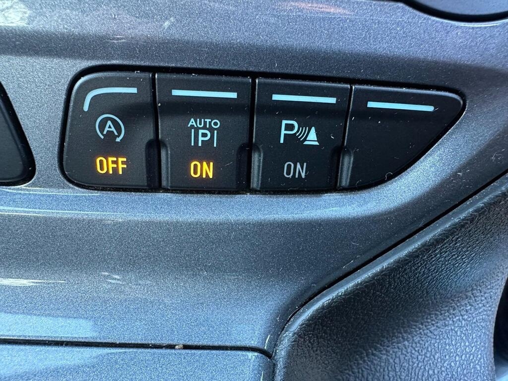 Used Ford Focus 2013 for sale - 76886079: Photo 3