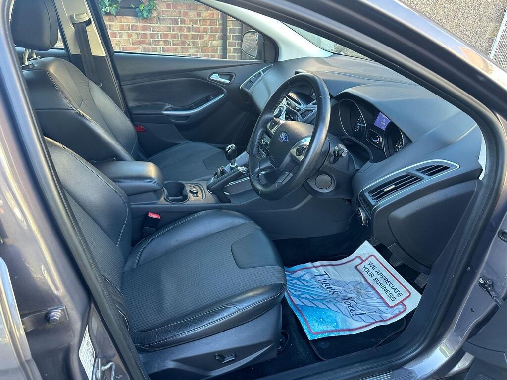 Used Ford Focus 2013 for sale - 76886079: Photo 31