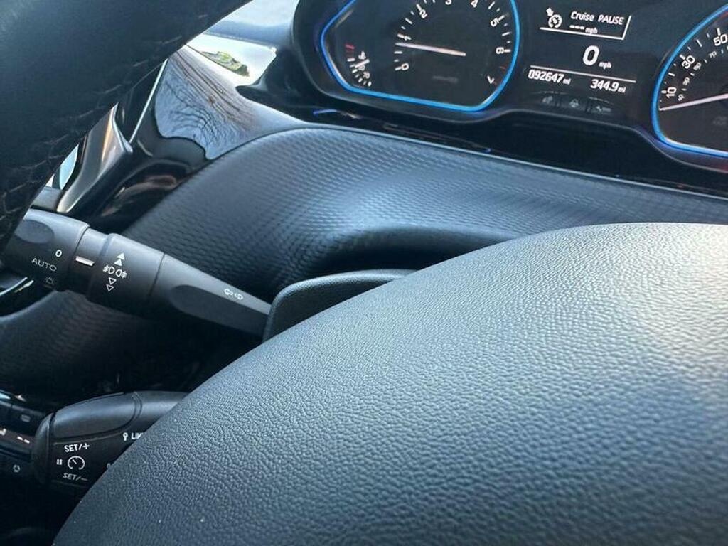 Used Peugeot 2008 2016 for sale - 77019982: Photo 17