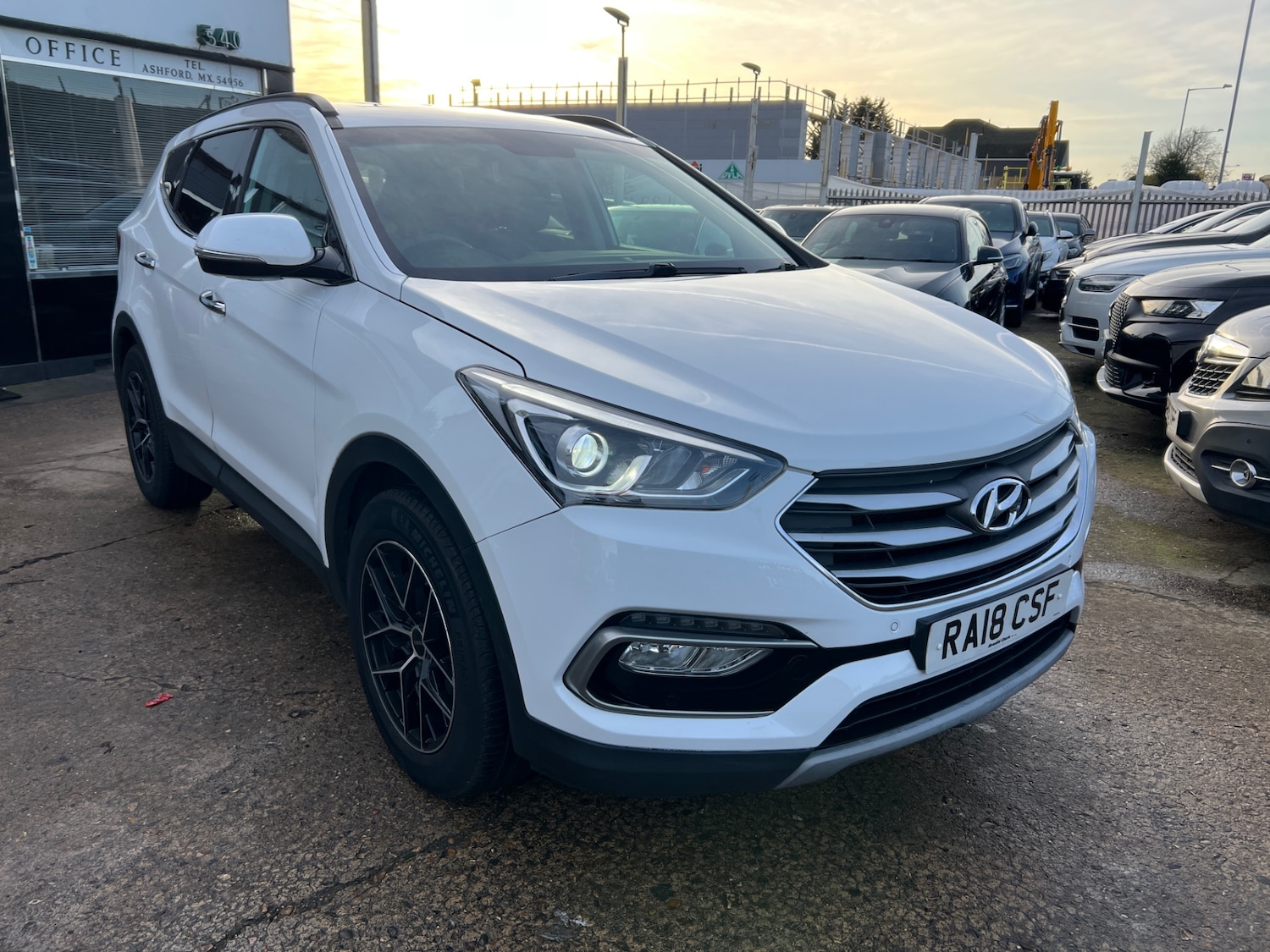 Used Hyundai Santa Fe 2018 for sale - 76942300: Photo 1
