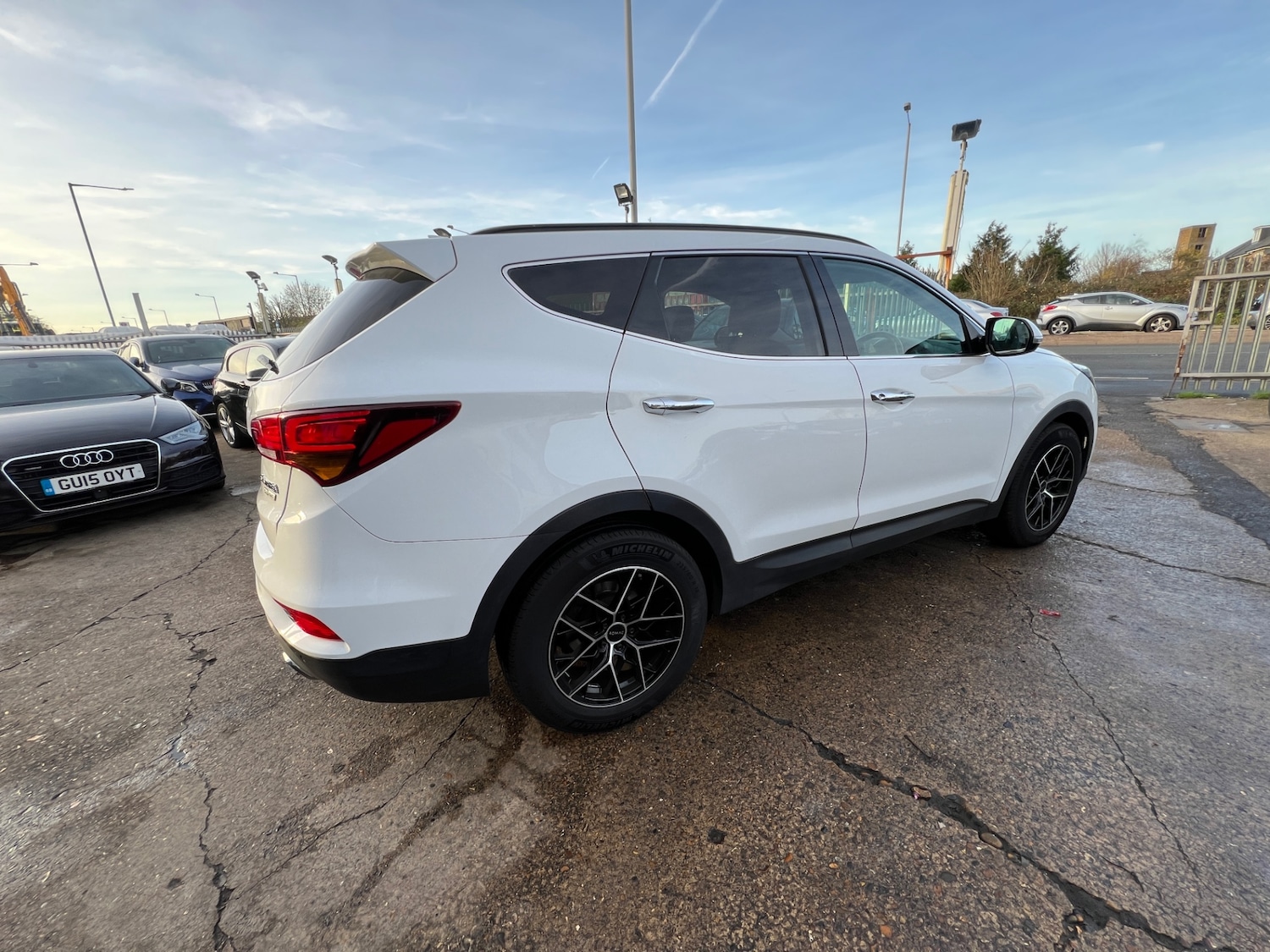 Used Hyundai Santa Fe 2018 for sale - 76942300: Photo 11
