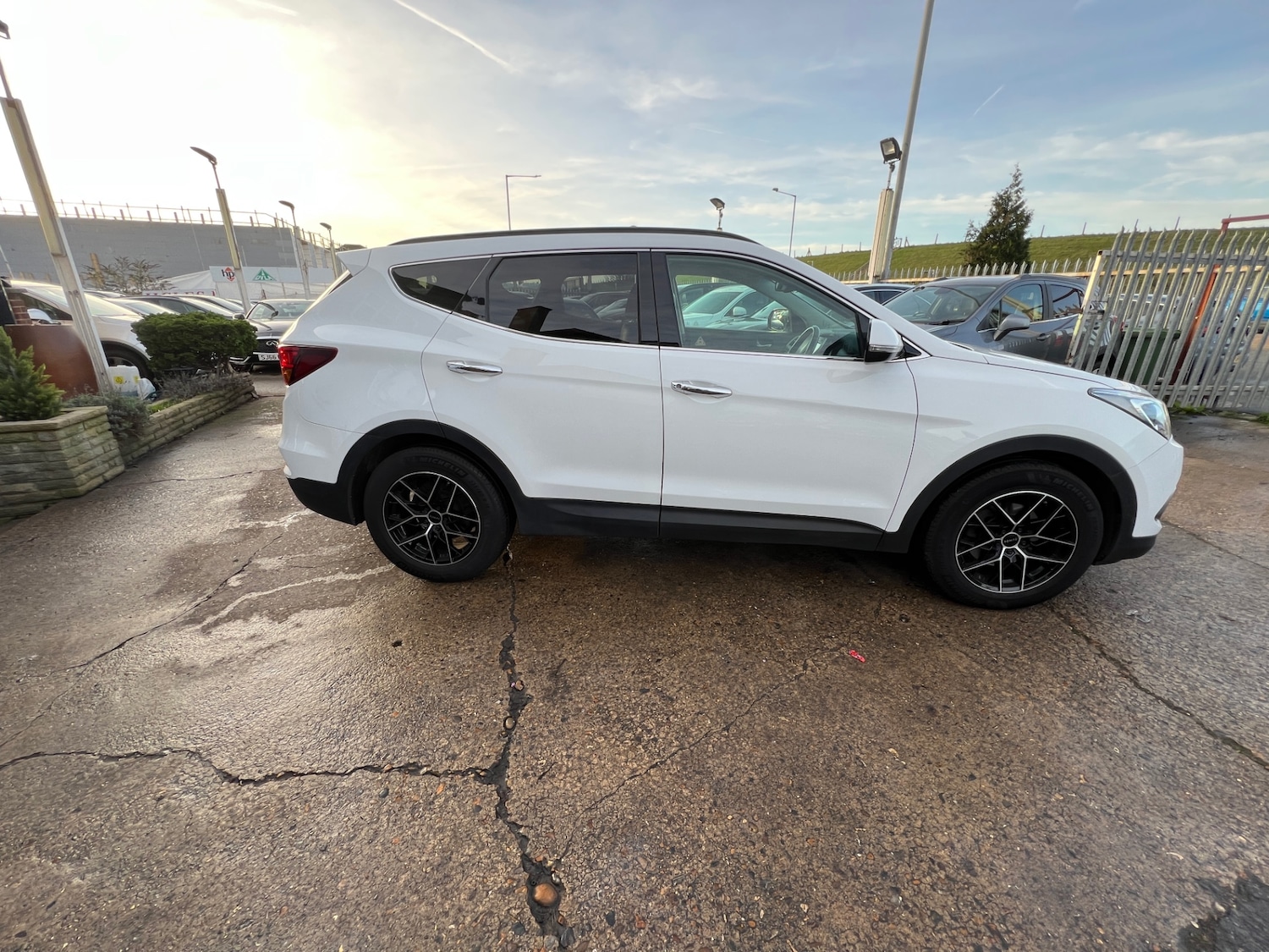 Used Hyundai Santa Fe 2018 for sale - 76942300: Photo 12