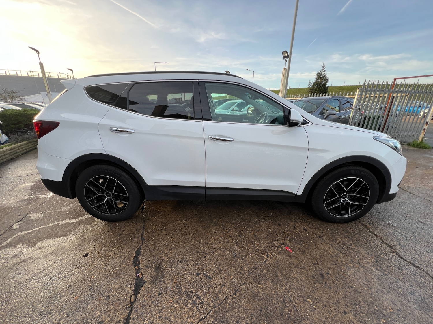 Used Hyundai Santa Fe 2018 for sale - 76942300: Photo 13