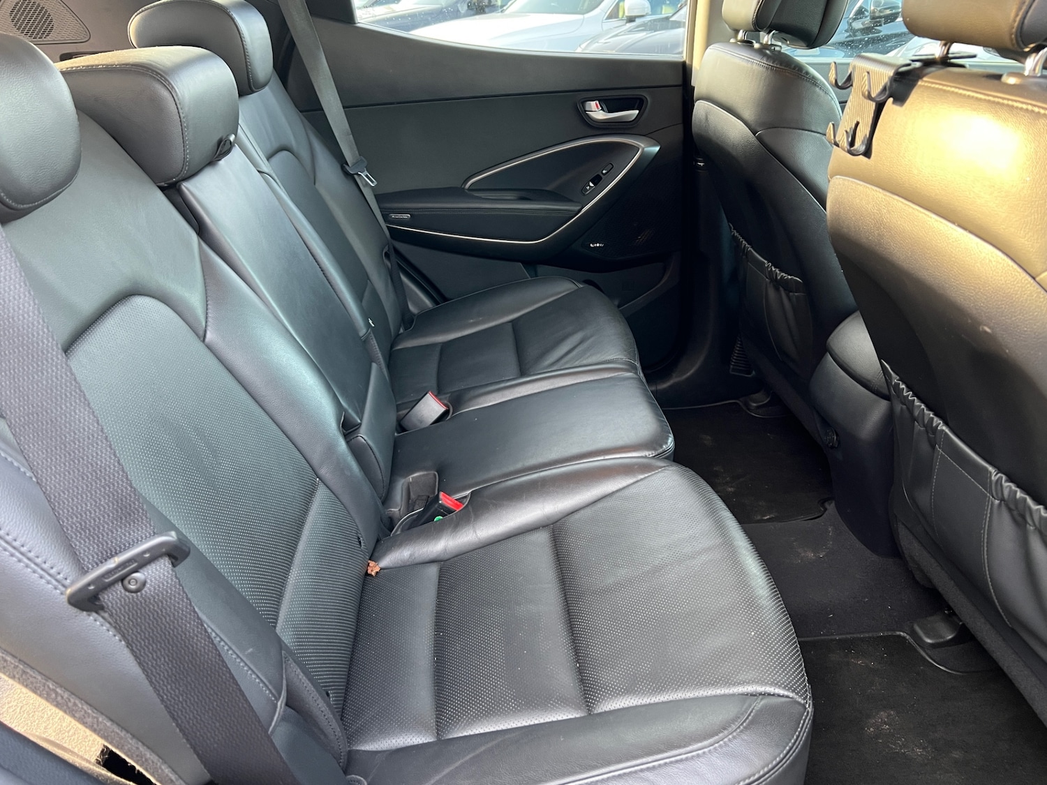 Used Hyundai Santa Fe 2018 for sale - 76942300: Photo 18