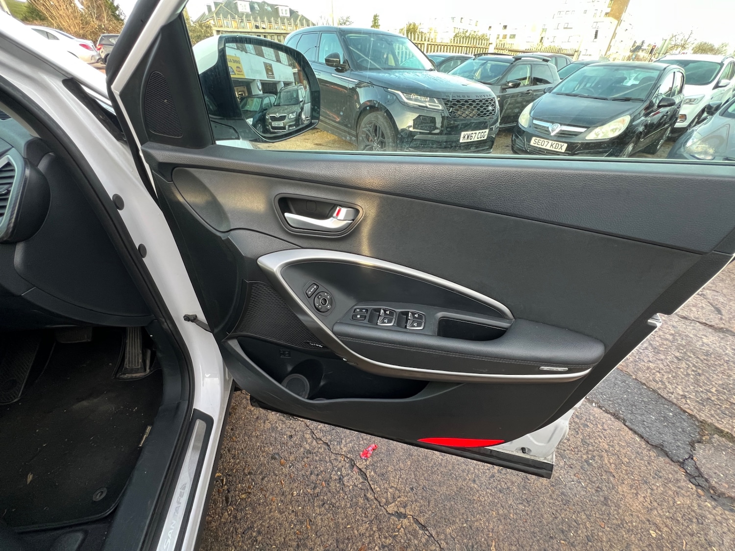 Used Hyundai Santa Fe 2018 for sale - 76942300: Photo 22