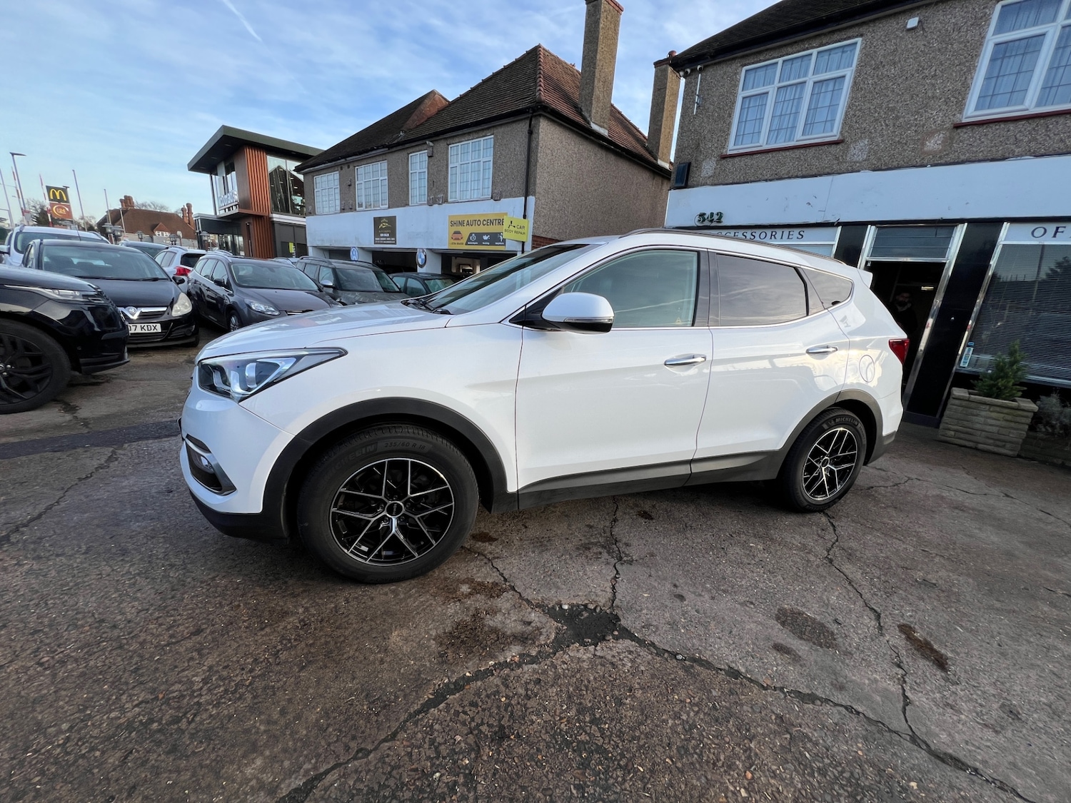 Used Hyundai Santa Fe 2018 for sale - 76942300: Photo 6