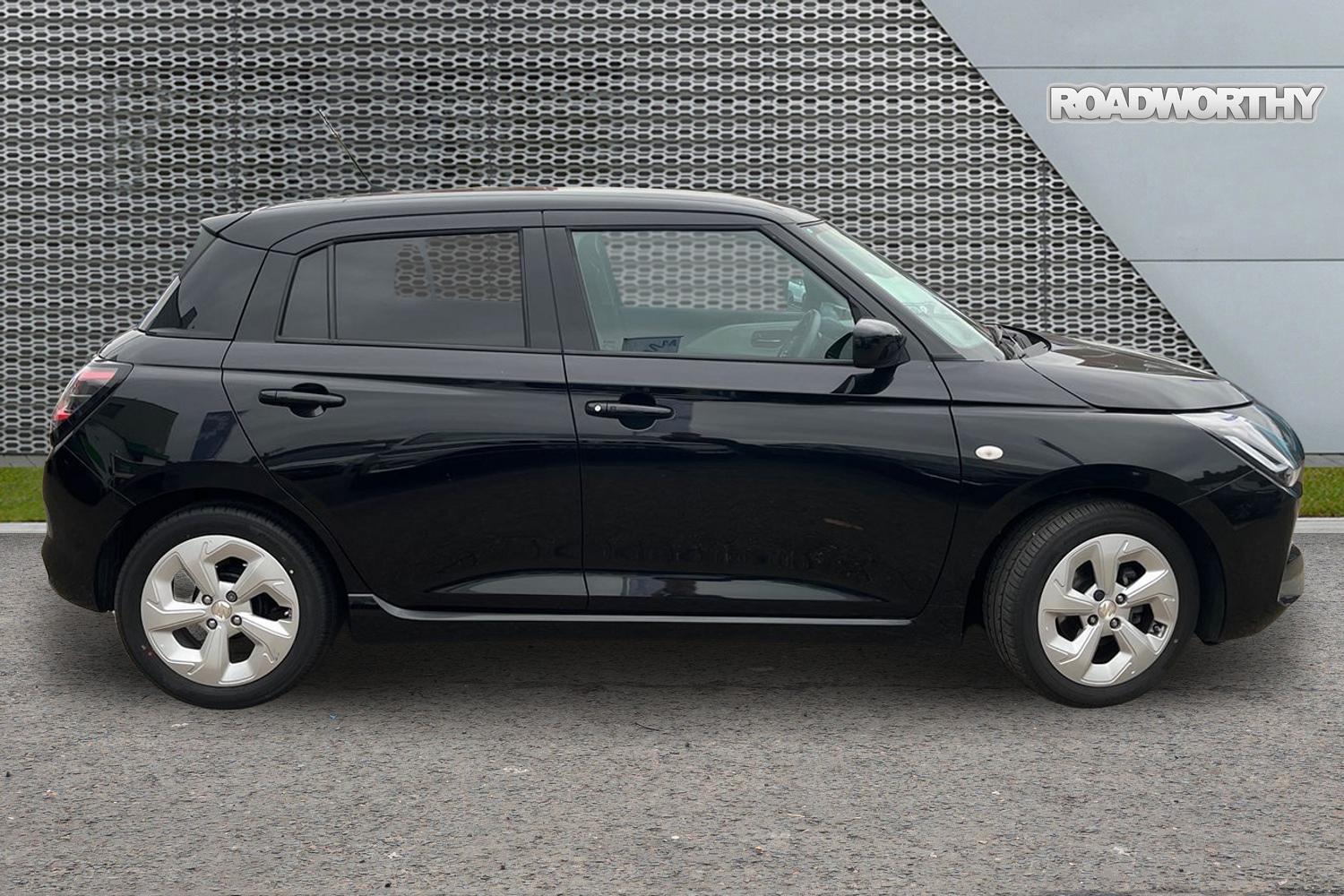 Used Suzuki Swift 2024 for sale - 76294712: Photo 3