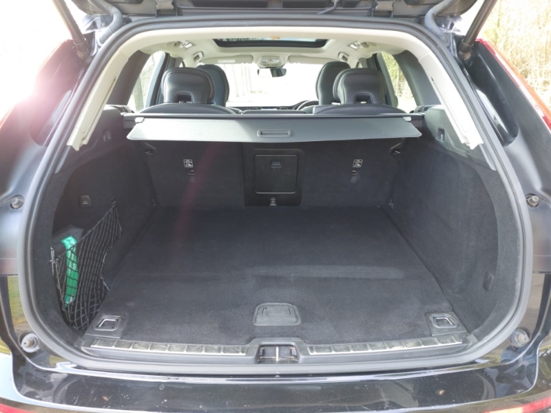 Used Volvo XC60 2021 for sale - 78032947: Photo 8