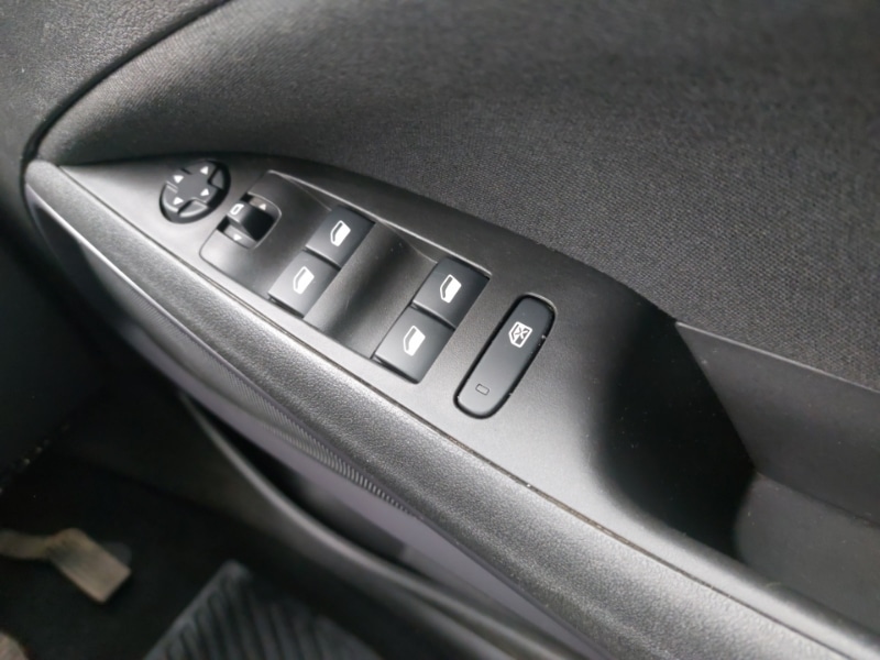 Used Vauxhall Crossland 2022 for sale - 76187814: Photo 16