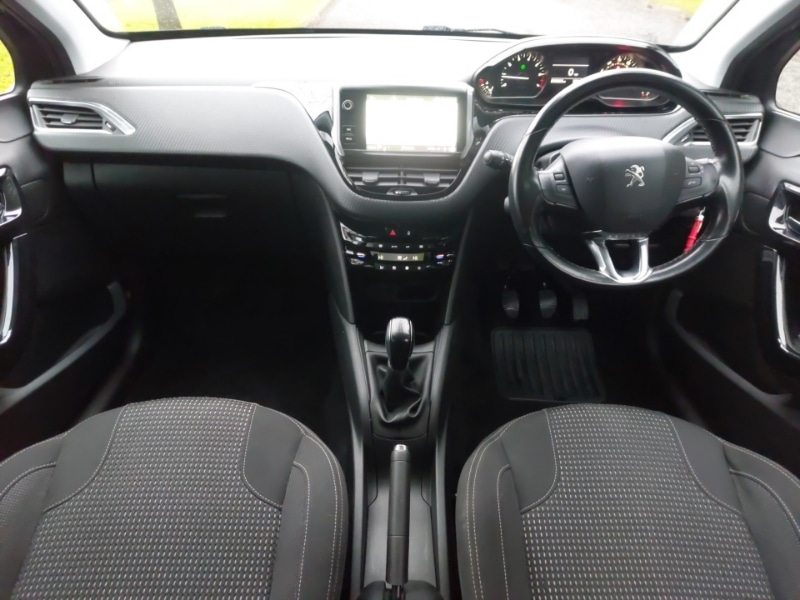 Used Peugeot 208 2019 for sale - 77605781: Photo 2