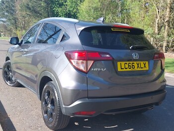 Used Honda HR-V 2017 for sale - 78424879: Photo