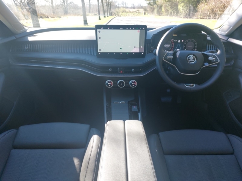 Used Skoda Superb 2024 for sale - 77039290: Photo 2