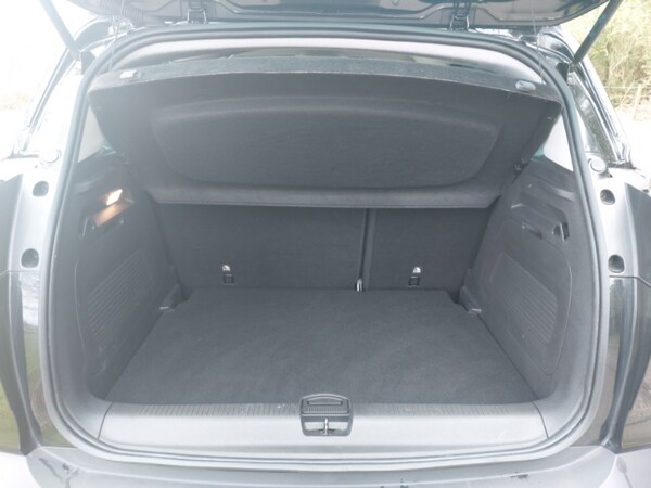 Used Vauxhall Crossland 2023 for sale - 76066620: Photo 8