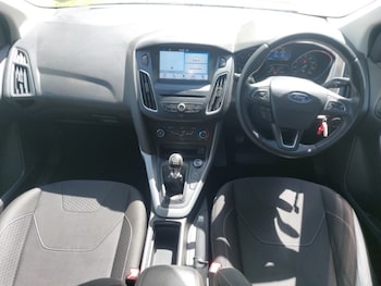 Used Ford Focus 2017 for sale - 78837430: Photo