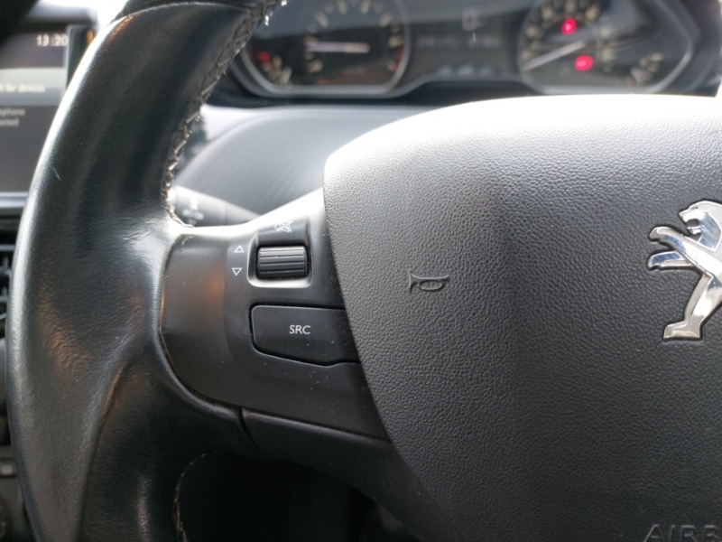 Used Peugeot 208 2016 for sale - 77716787: Photo 15