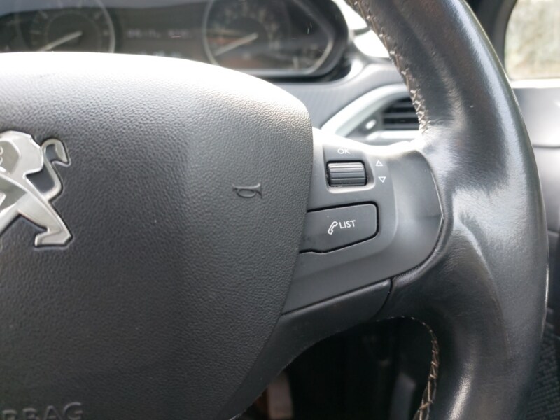 Used Peugeot 208 2016 for sale - 77716787: Photo 16