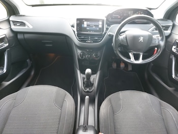 Used Peugeot 208 2016 for sale - 77716787: Photo