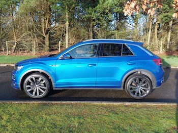 Used Volkswagen T-Roc 2021 for sale - 77689735: Photo