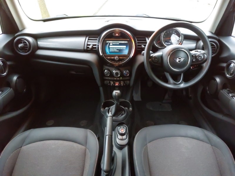 Used MINI Hatch 2018 for sale - 77304150: Photo 2