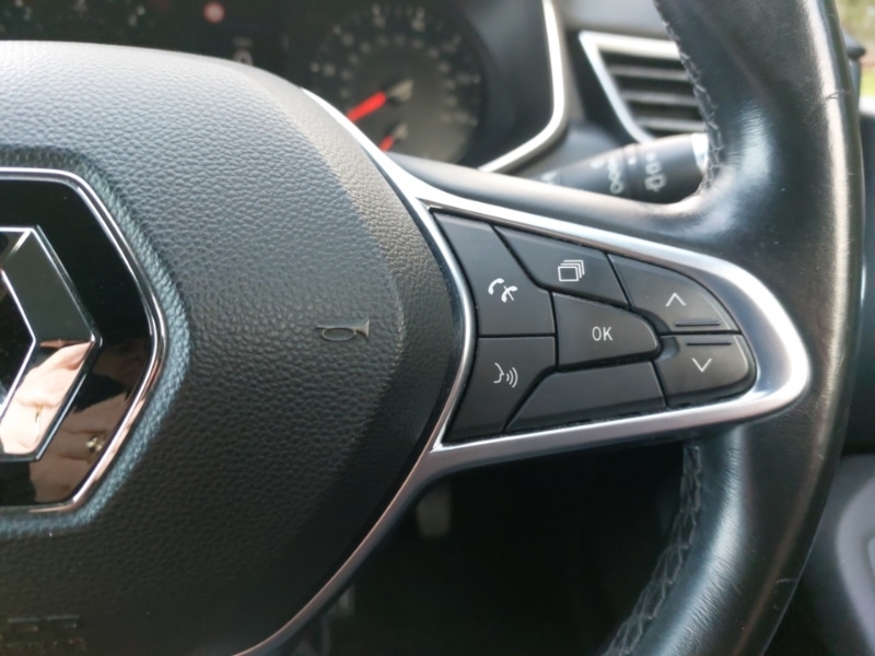 Used Renault Clio 2021 for sale - 76941938: Photo 16