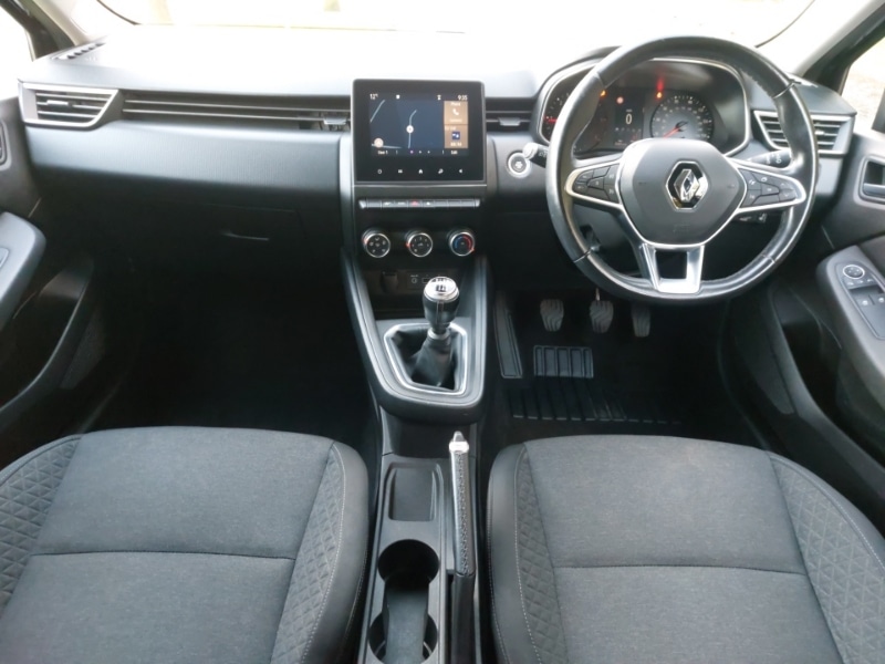 Used Renault Clio 2021 for sale - 76941938: Photo 2