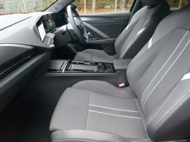 Used Vauxhall Astra 2025 for sale - 76932443: Photo 5