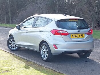 Used Ford Fiesta 2018 for sale - 77694800: Photo