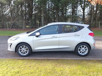 Used Ford Fiesta 2018 for sale - 77694800: Photo
