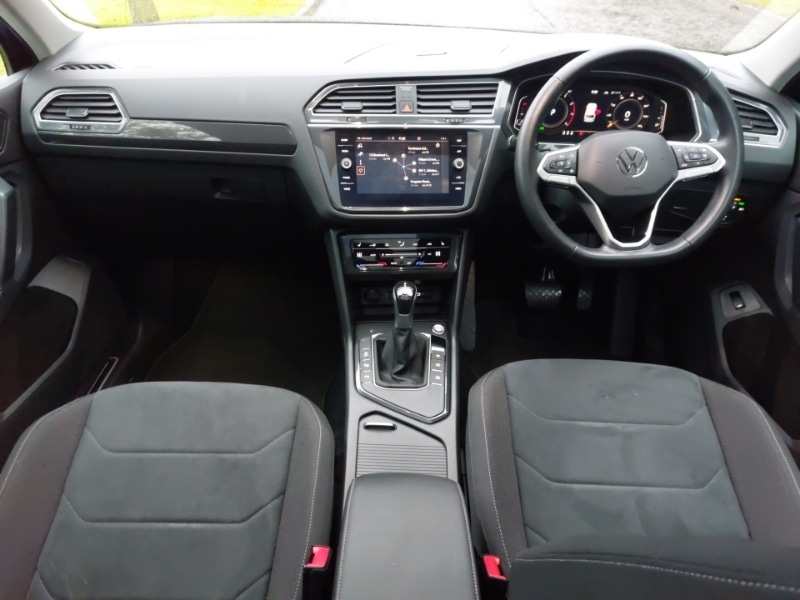 Used Volkswagen Tiguan 2023 for sale - 77433112: Photo 2