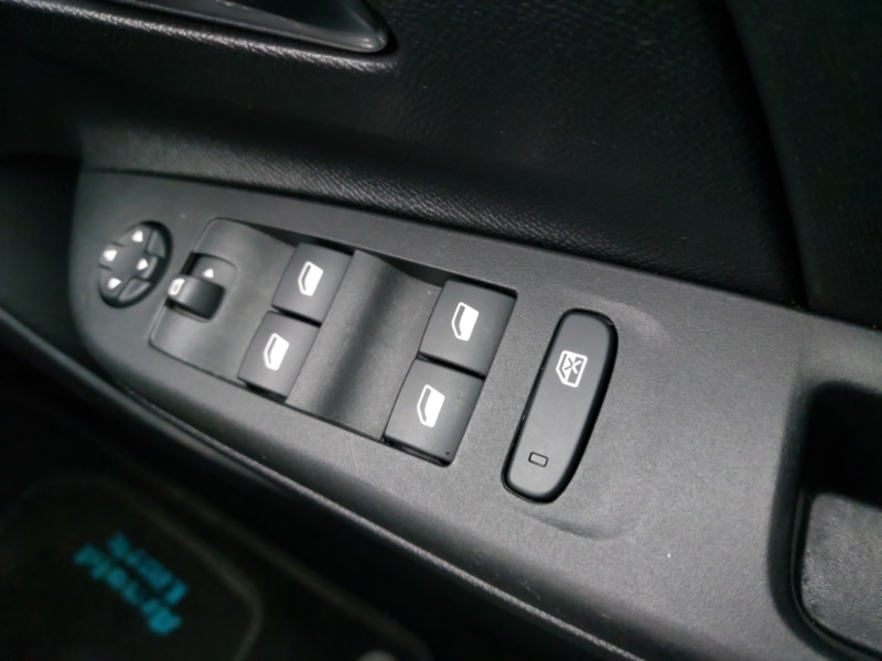 Used Vauxhall Corsa 2023 for sale - 76643972: Photo 17