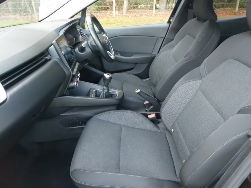 Used Renault Clio 2021 for sale - 77047303: Photo 5