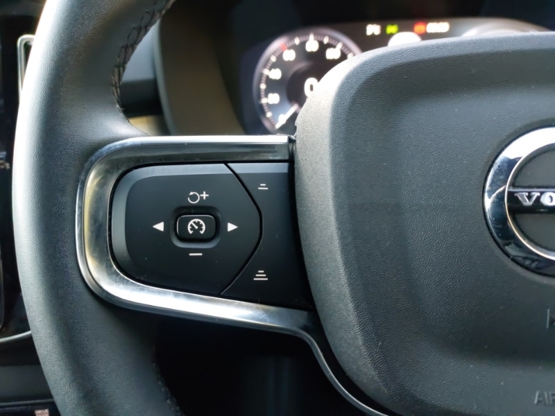 Used Volvo XC40 2022 for sale - 77214023: Photo 15