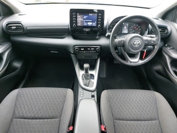 Used Toyota Yaris 2023 for sale - 78889647: Photo