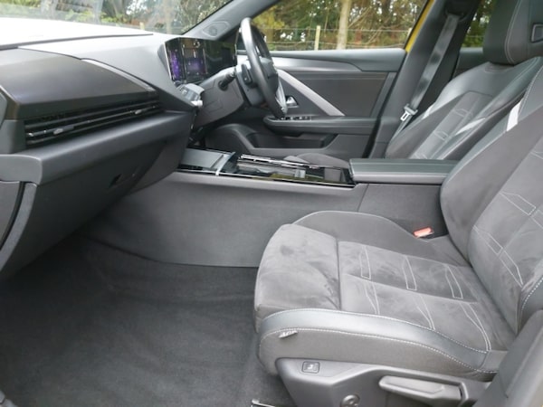 Used Vauxhall Astra 2022 for sale - 76055029: Photo 5