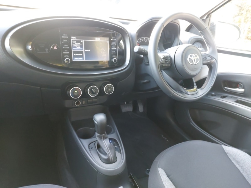 Used Toyota Aygo X 2023 for sale - 76414855: Photo 11