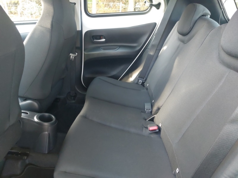 Used Toyota Aygo X 2023 for sale - 76414855: Photo 6